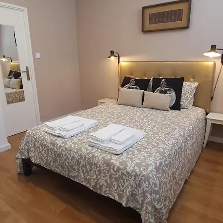 Santoporto Clerigos *